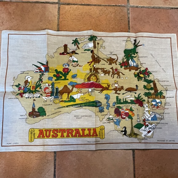Hermes Auth designed by Hermes Vtg linen map of Australia measures 29 x 19 - Picture 11 of 12